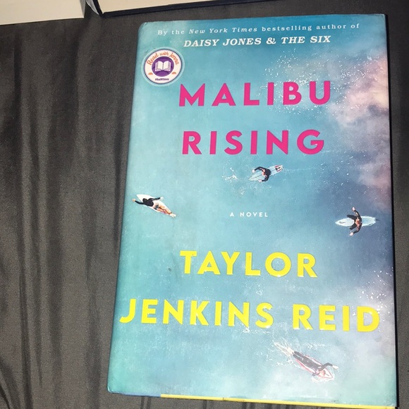 Malibu Rising - Picture 1 of 1